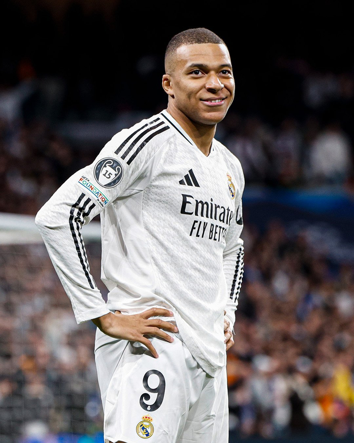 C罗说世界杯不重要惹争议？我觉得没问题！（C罗称世界杯没那么重要引发热议？我认为并无不妥！）