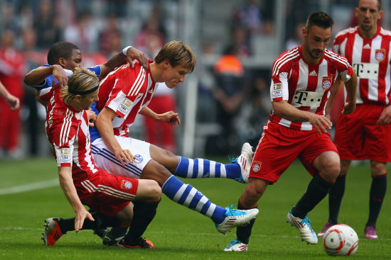 索尔斯克亚：安切洛蒂曾打趣说不想执教曼联，那儿的压力太大（索尔斯克亚称安切洛蒂曾笑言不会执教曼联：压力太大）