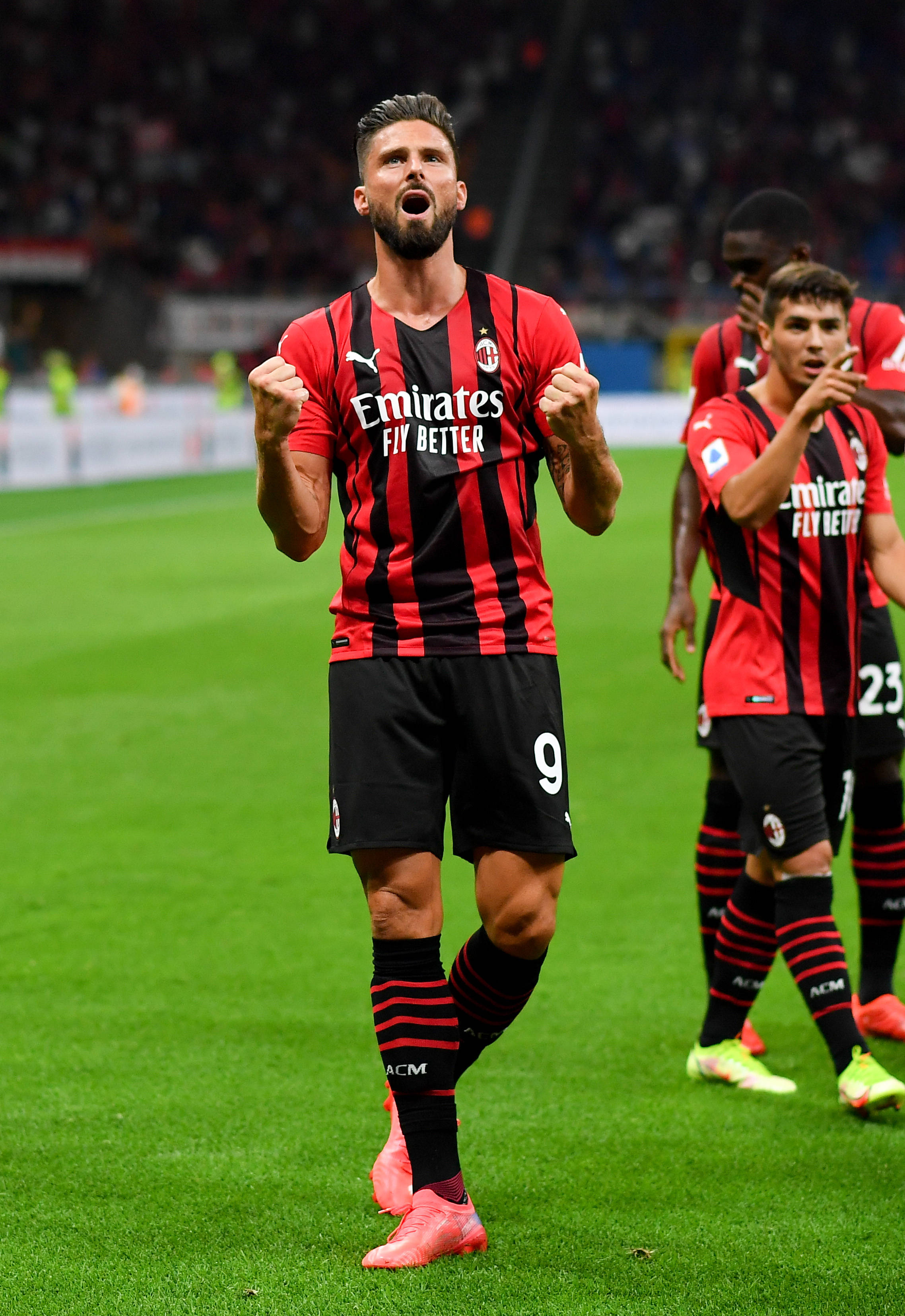 球报：尤文和曼市双雄有意尤尔曼德，后者被葡体定价约6000万欧（球报称：尤文与曼市双雄有意尤尔曼德，葡体要价约6000万欧元）