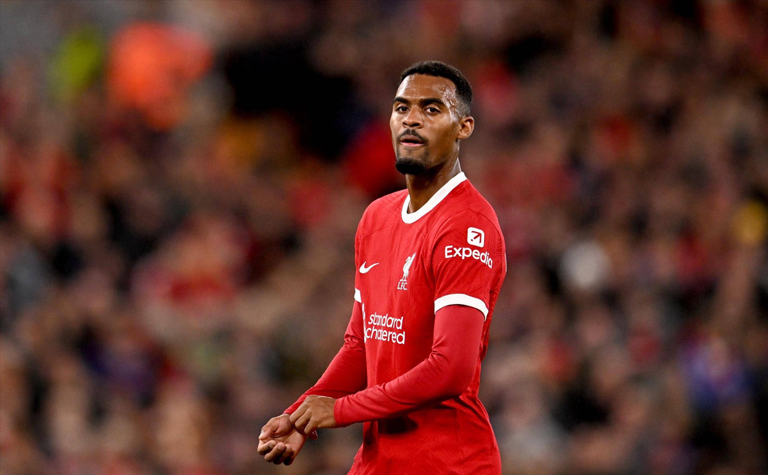 杜篮特篮下强打稳定胜局