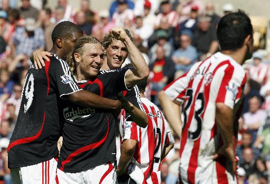 记者：德国足协内部有让诺伊尔回归的声音，需要纳帅主动出面（记者称德足协有人推动诺伊尔回归，需纳帅亲自出面）