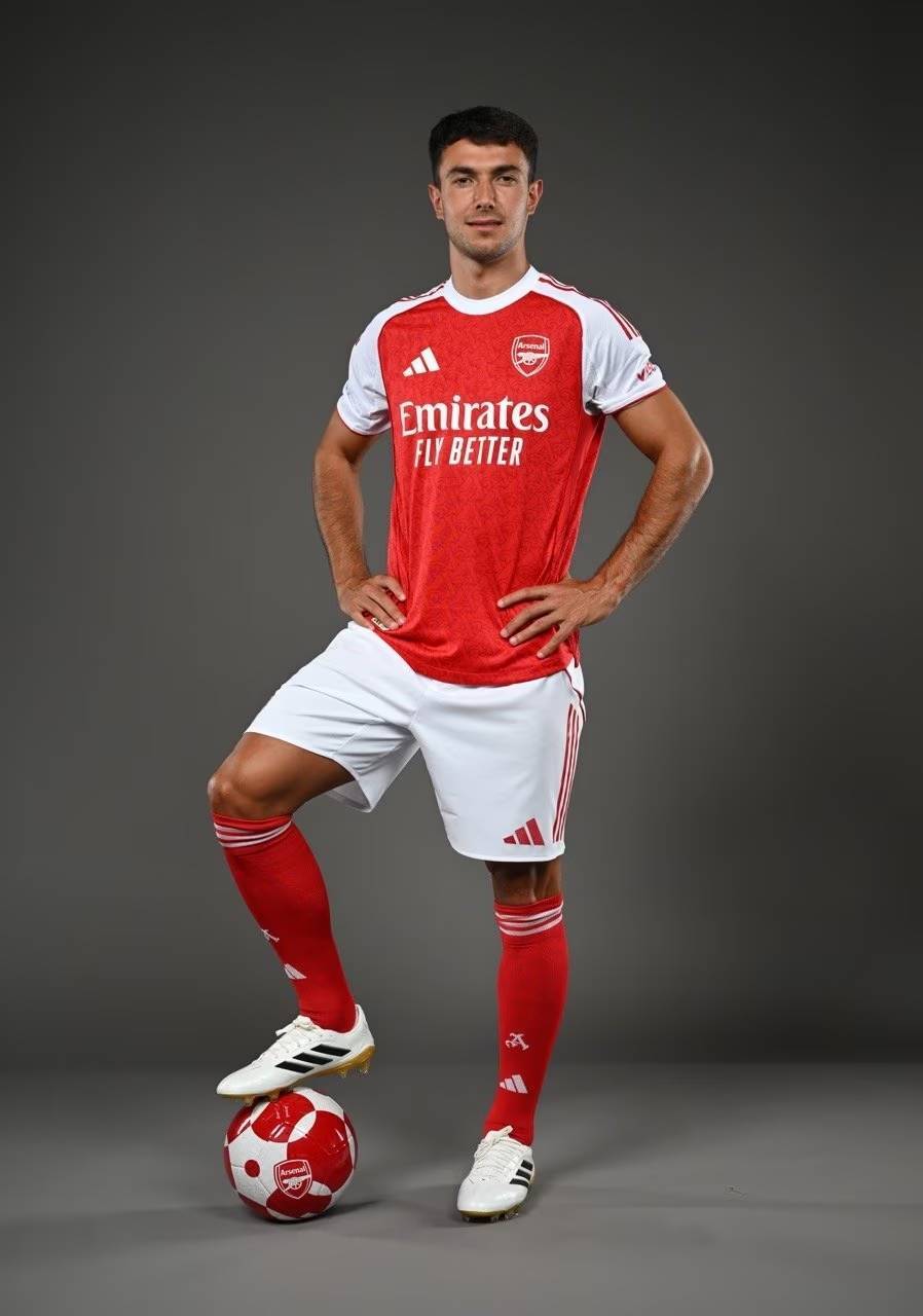 若日尼奥代表弗拉门戈赢下南美解放者杯，生涯再添重要冠军（若日尼奥随弗拉门戈夺得南美解放者杯，职业生涯再添重磅冠军）