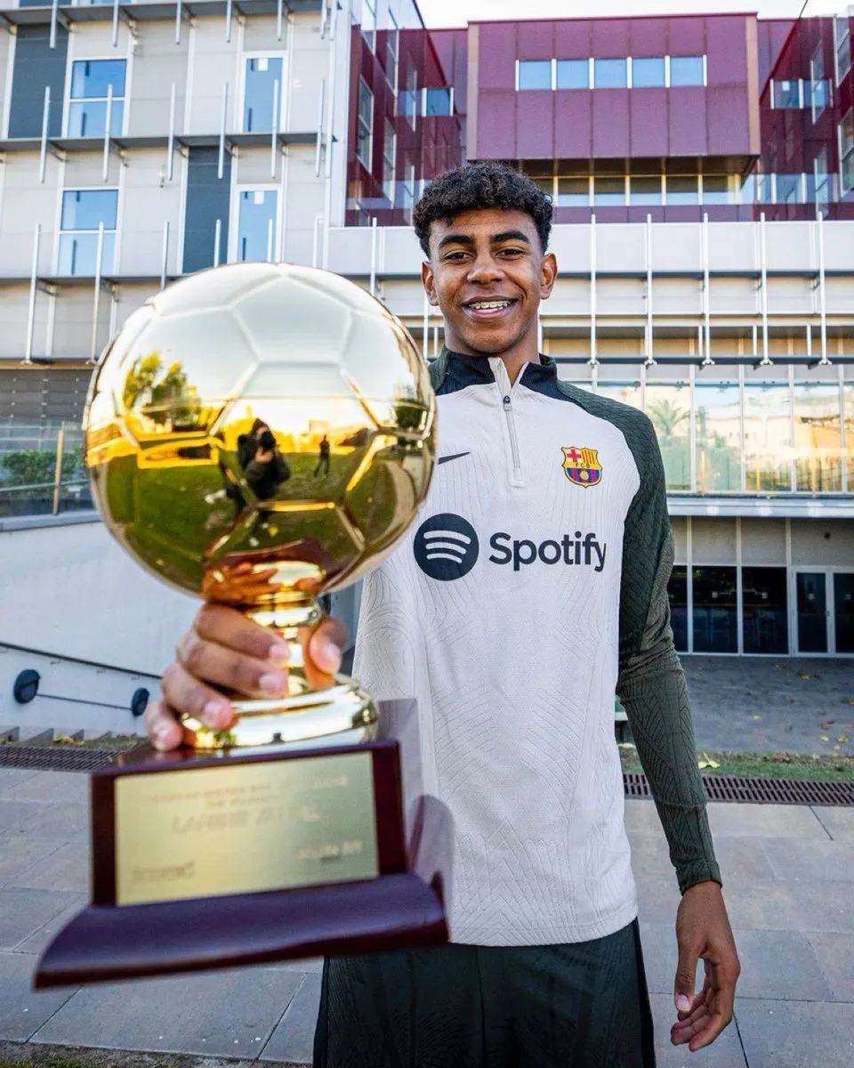 荷兰4-0立陶宛晋级美加墨世界杯，加克波、赖因德斯传射（加克波、赖因德斯传射发威，荷兰4-0立陶宛晋级美加墨世界杯）