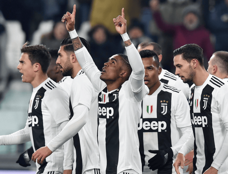 意乙巴里队客场0-5惨败，在返程航班上球迷与球员发生冲突（意乙巴里客场0比5大败，返程航班上球迷与球员爆发冲突）