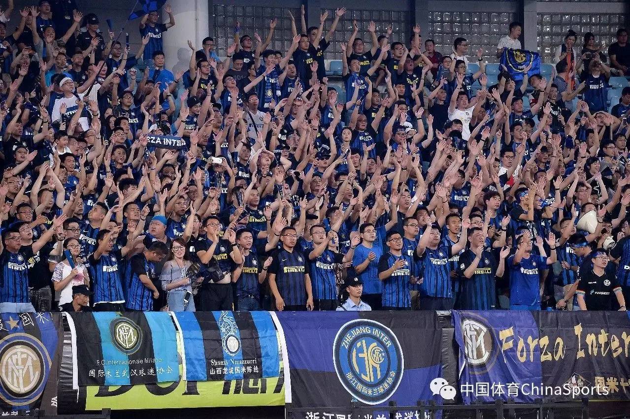 斯潘塞末节12分险些导演惊天逆转，梅尔顿复出首秀亮眼（斯潘塞末节轰12分险上演大逆转，梅尔顿复出首秀抢眼）