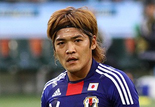 【巴萨】——拉菲尼亚的妻子（巴萨球员拉菲尼亚之妻）